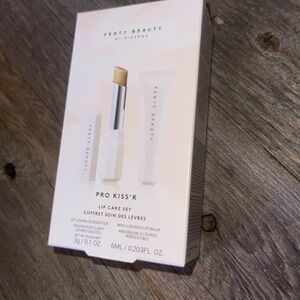 NWT Fenty Beauty PRO KISS’R lip care set